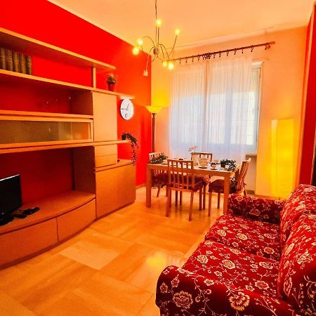 Sky Apartment A Due Passi Dalla Stazione Collegno Exterior foto