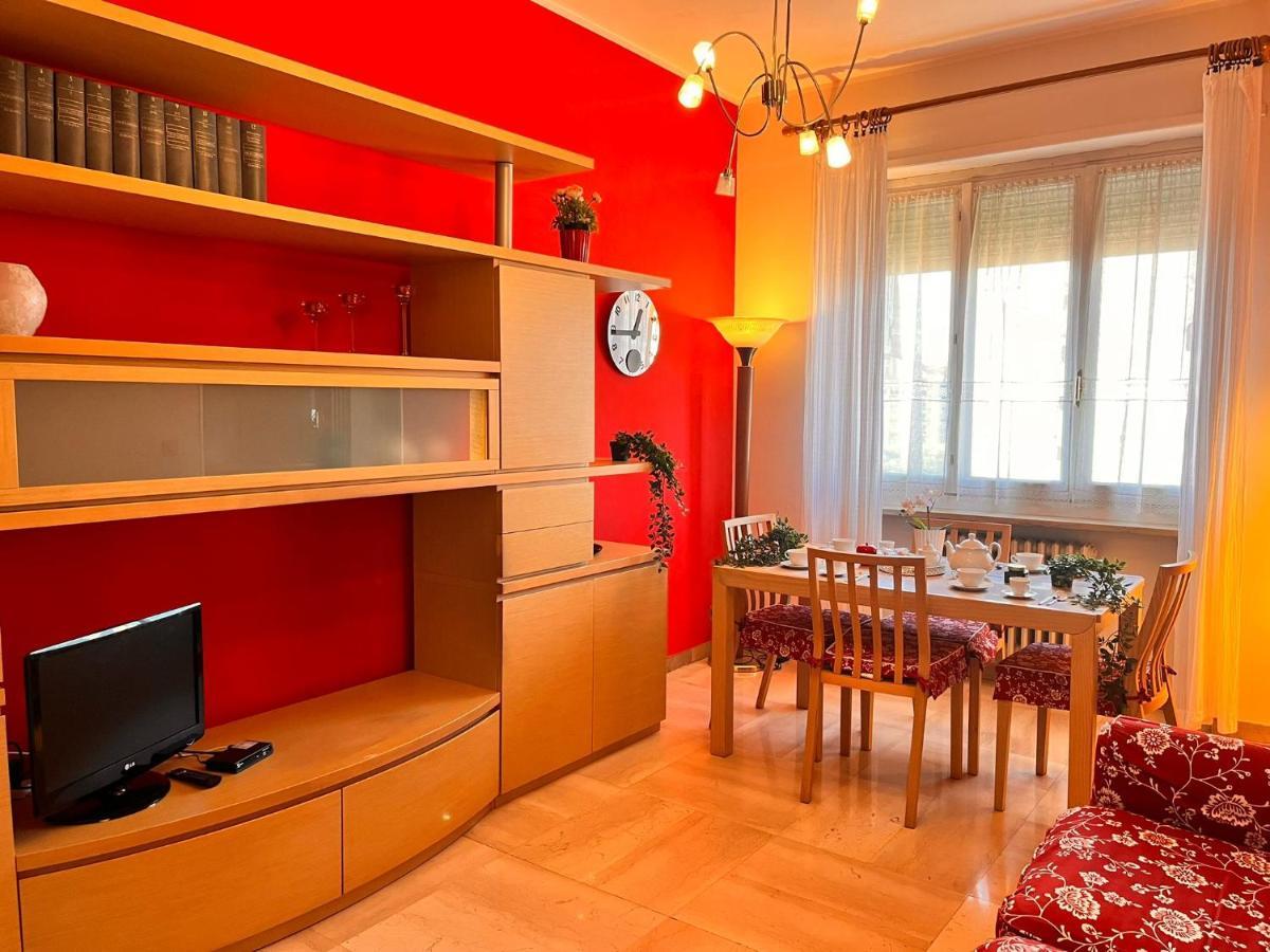 Sky Apartment A Due Passi Dalla Stazione Collegno Exterior foto